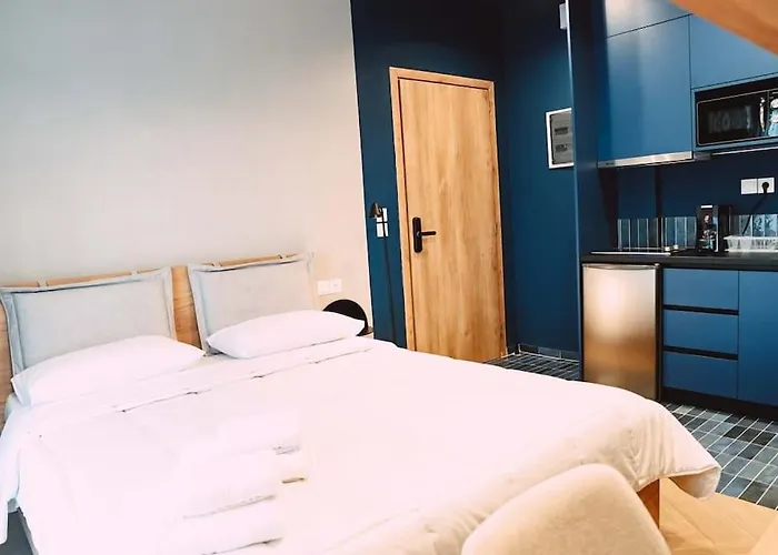 Four Stay Apartments Blue Room
